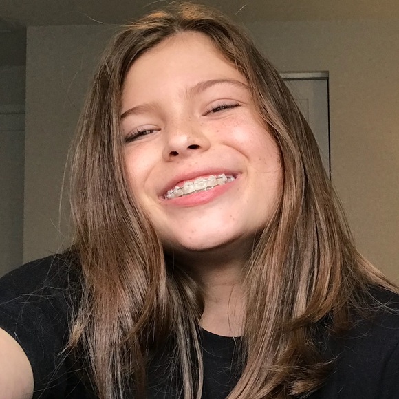 Meet your Posher, Emma - Picture 1 of 1